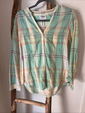 HOLDING HORSES Pastel Plaid Button-Down Soft Cotton Shirt Mint, Peach, Yellow 4